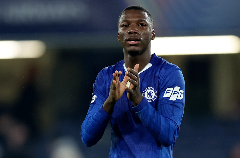 caicedo-giai-cuu-stamford-bridge-trong-dem-chelsea-vuot-ai